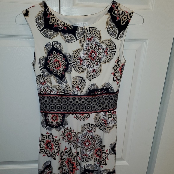 Dress Bundle Perfect Work Wardrobe adds - Picture 4 of 7